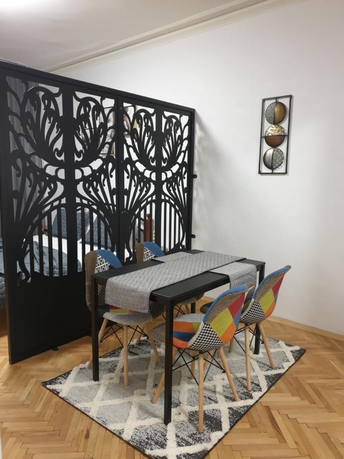 صوفيا Elegant Apartment المظهر الخارجي الصورة